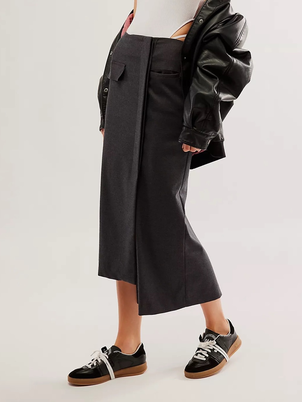 Moon River NWT Asymmetrical Charcoal Midi Skirt Sz XS